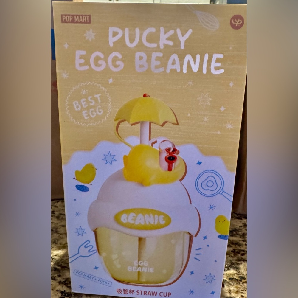 Pop Mart Pucky Egg‎ Beanie Straw Cup